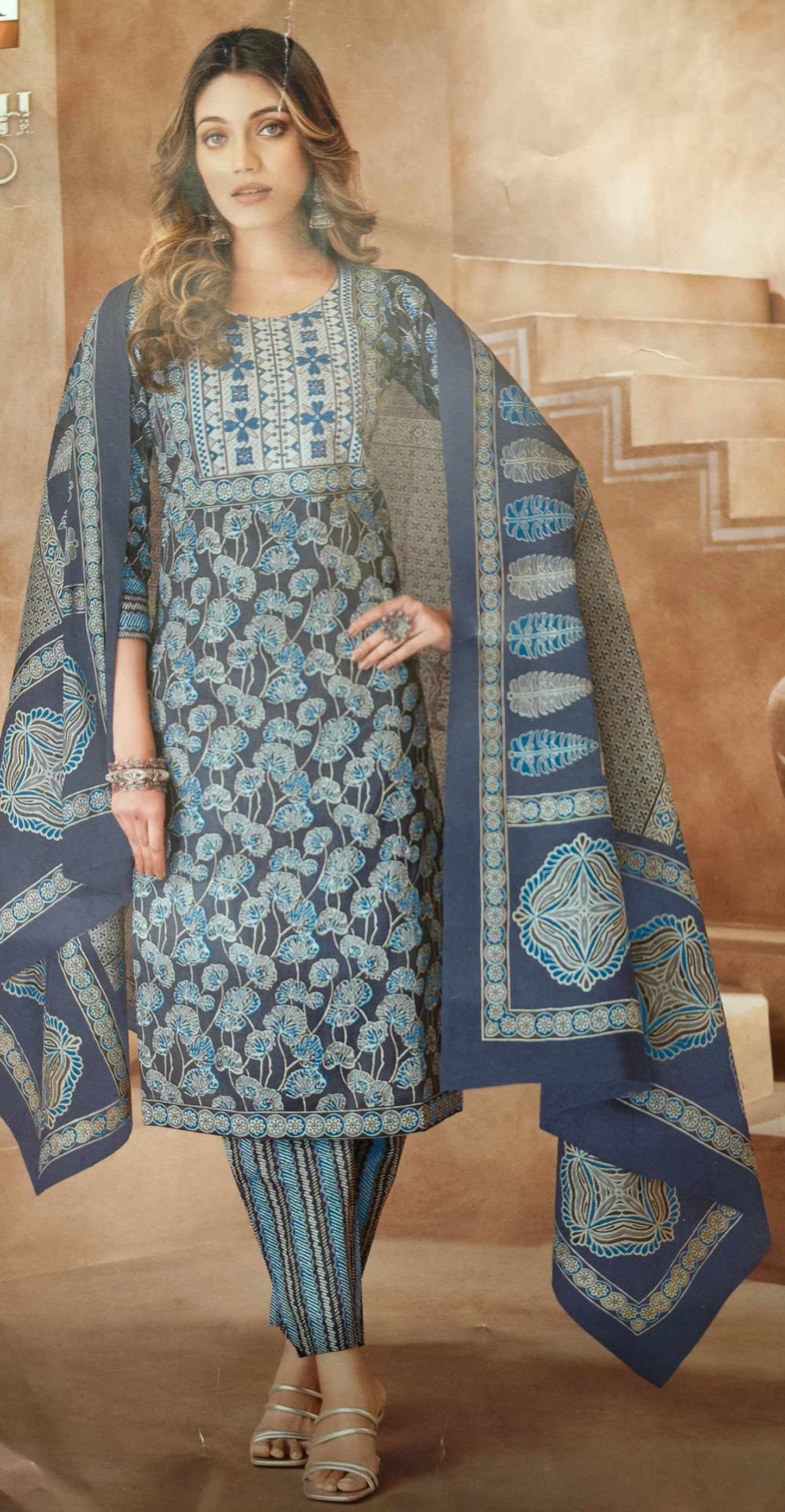 WOMEN'S ETHNIC WEAR