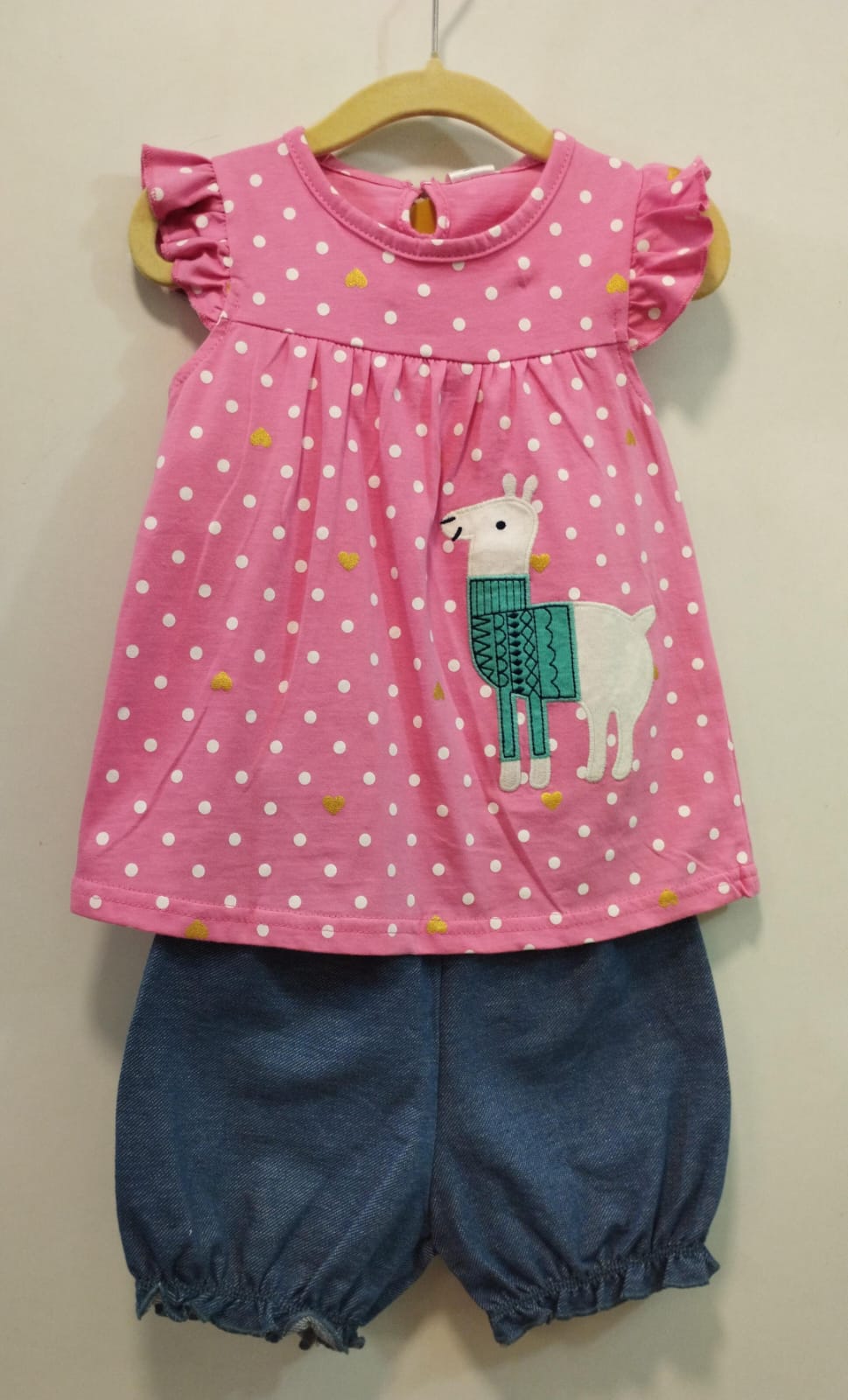 Short Flutter sleeves pink polka dots cotton top with denim look shorts cute giraffe patch