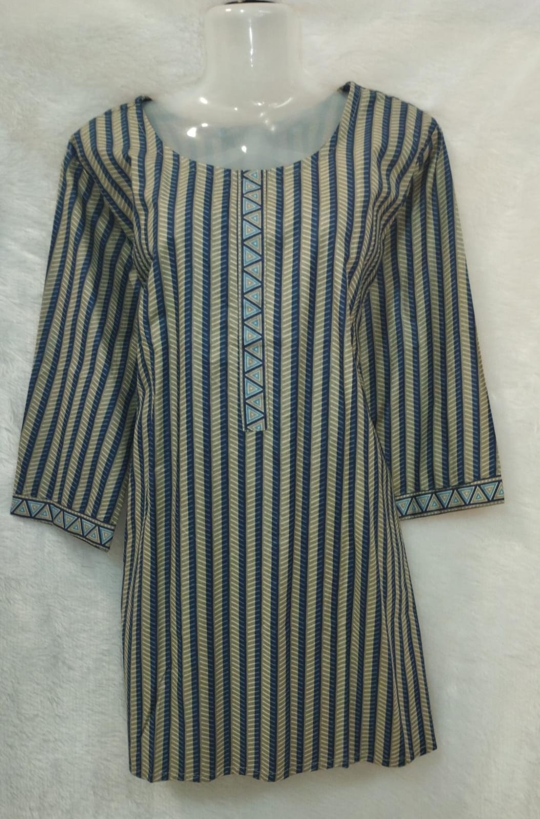 WOMENS SHORT KURTIS