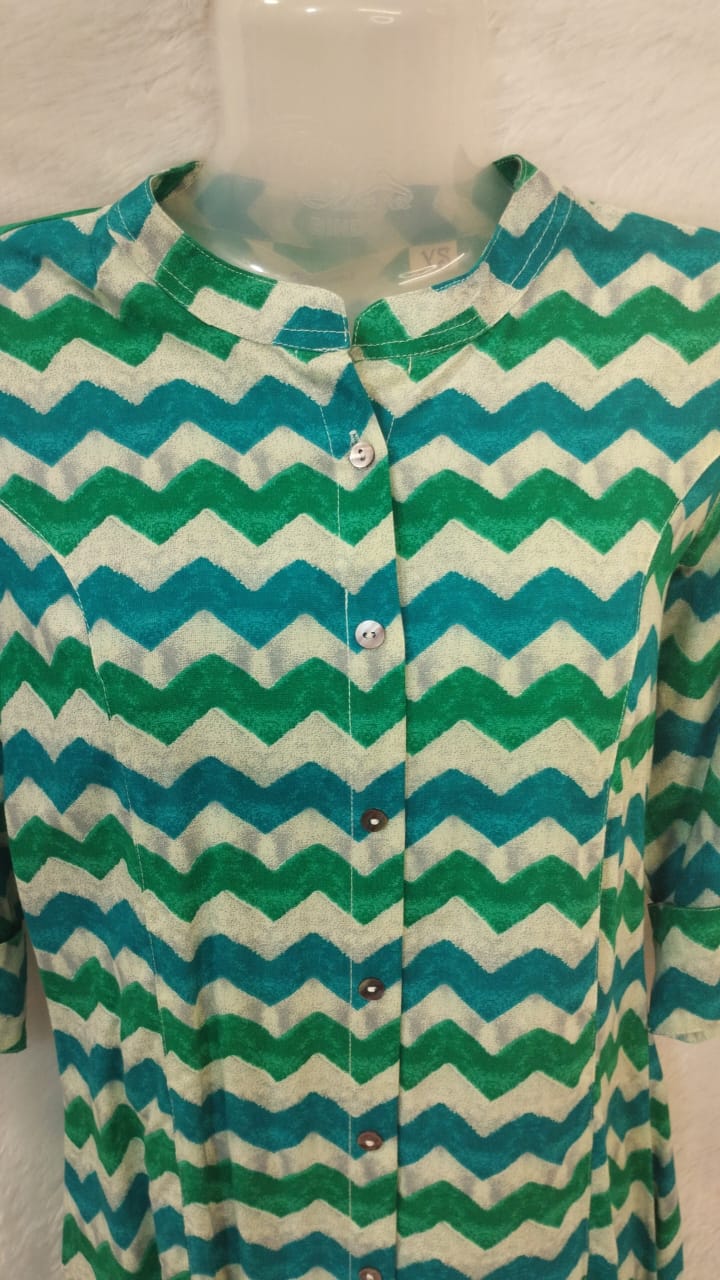 GREEN WHITE CHEVRON PRINT SHORT KURTI