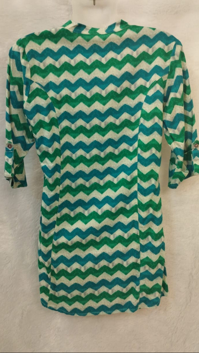 GREEN WHITE CHEVRON PRINT SHORT KURTI