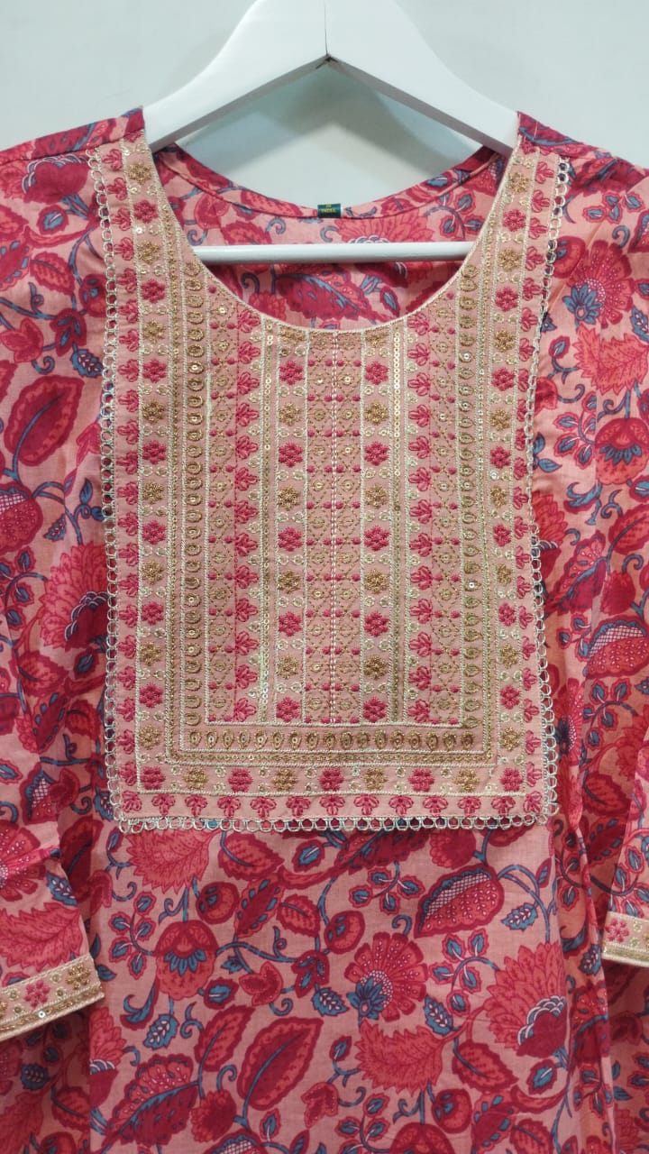 WOMEN'S ETHNIC WEAR ONLINE