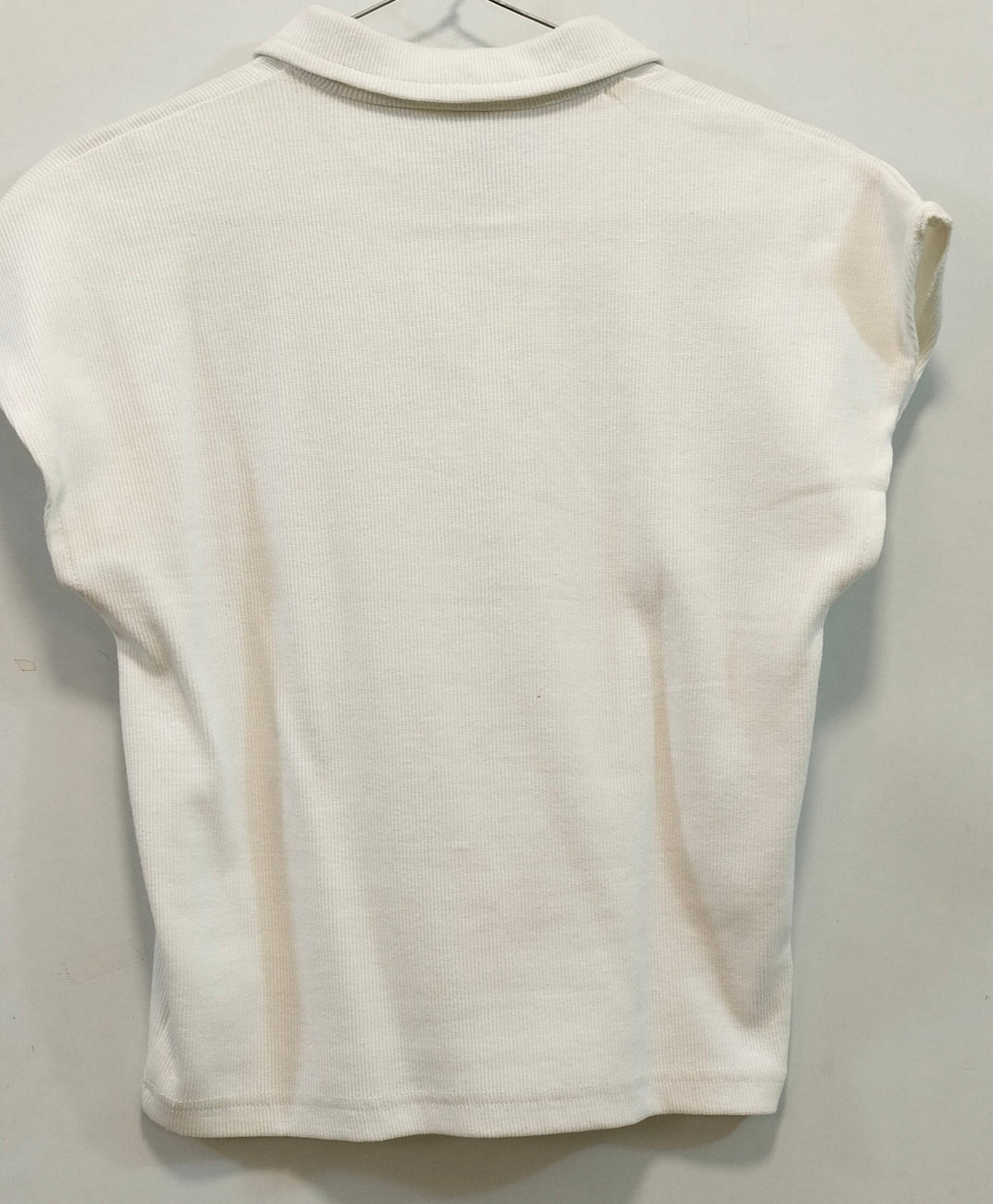 WOMEN'S TOPS AND WOMEN'S TSHIRTS