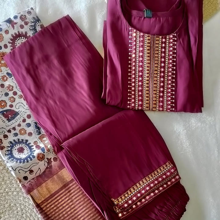 WOMENS FESTIVE KURTA SET