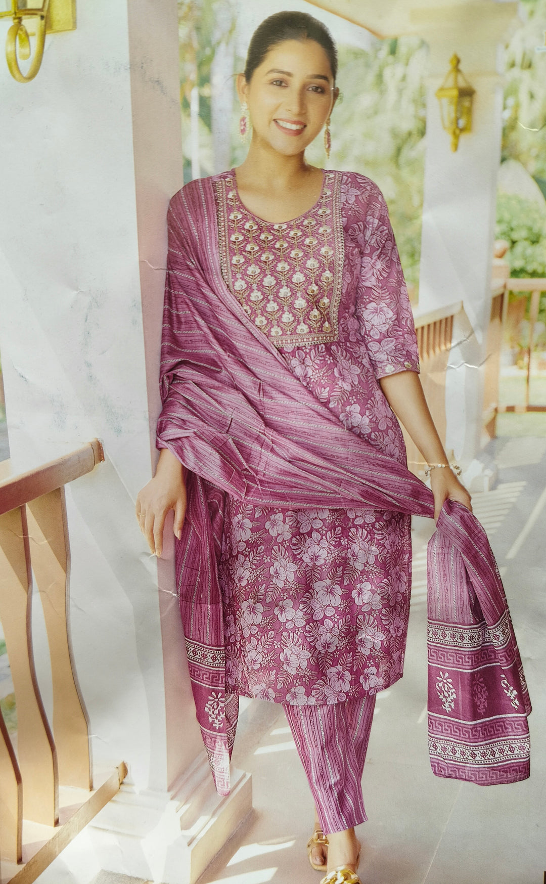 WOMEN'S ETHNIC WEAR