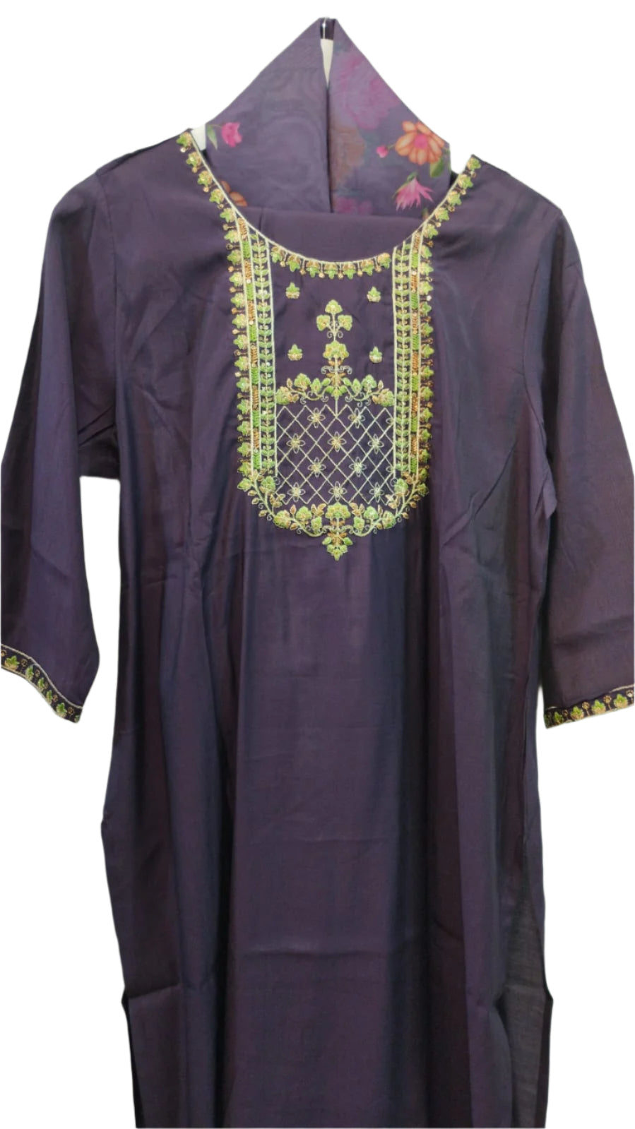 WOMEN'S FESTIVE WEAR / WOMEN'S ETHNIC WEAR