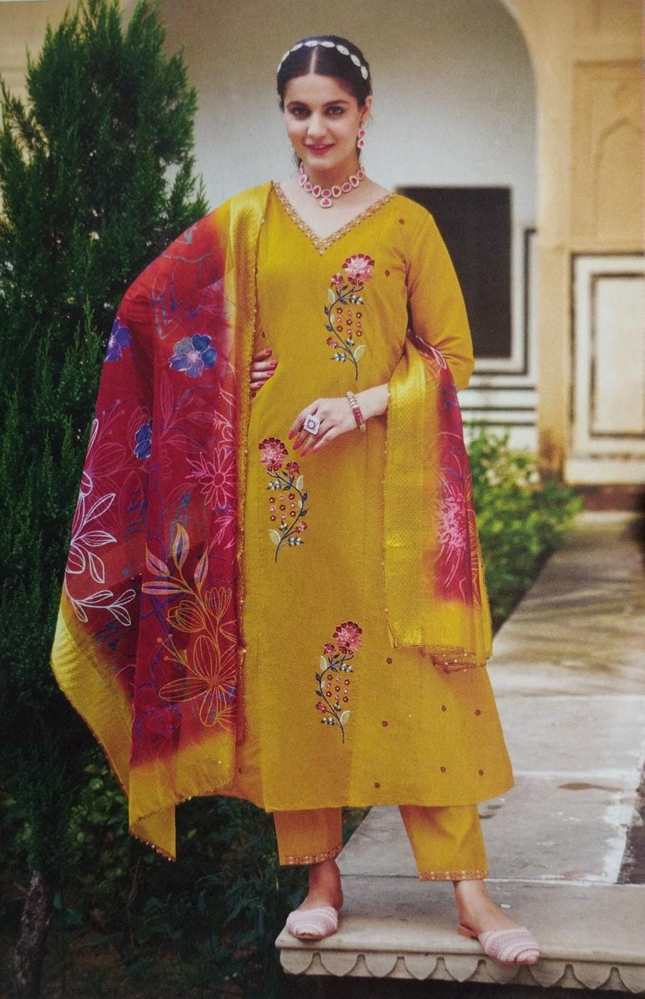 MUSTARD FLORAL FESTIVE SOLIDS