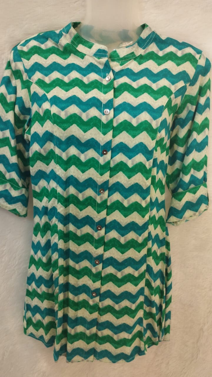 GREEN WHITE CHEVRON PRINT SHORT KURTI