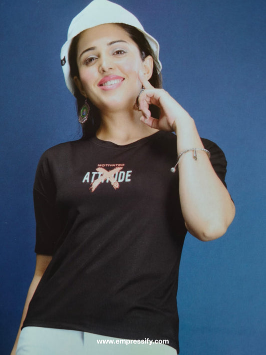 BLACK TSHIRT WITH RUBBER PRINT