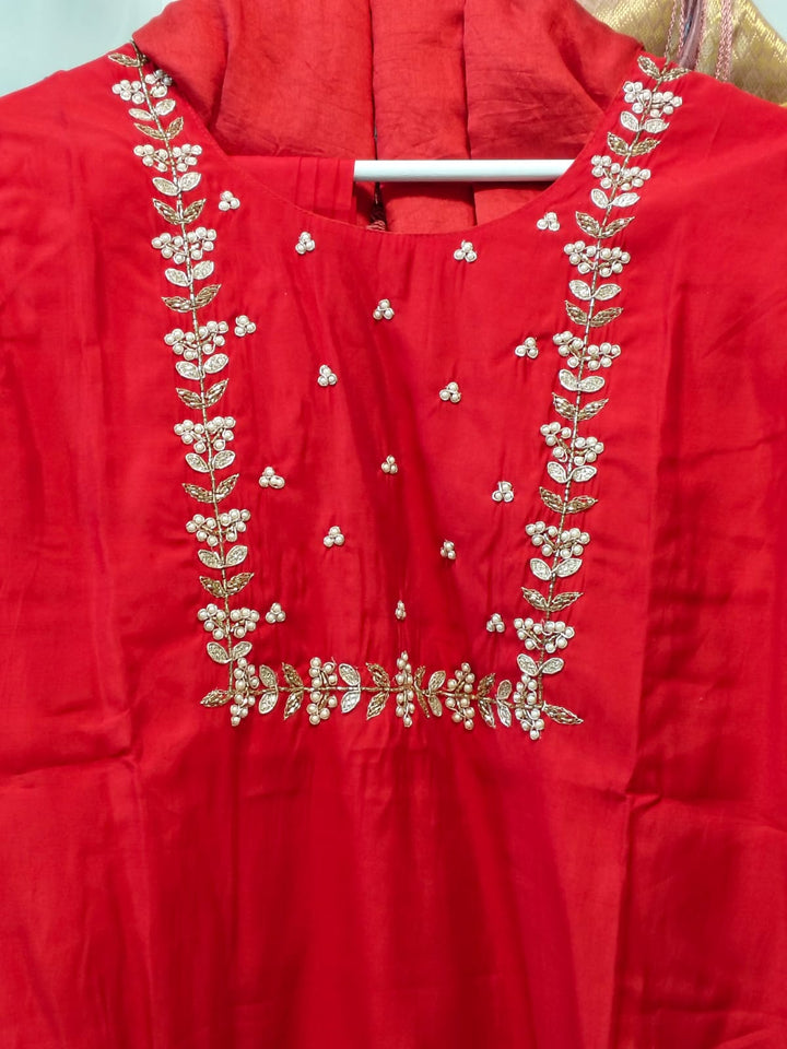 WOMEN'S FESTIVE WEAR