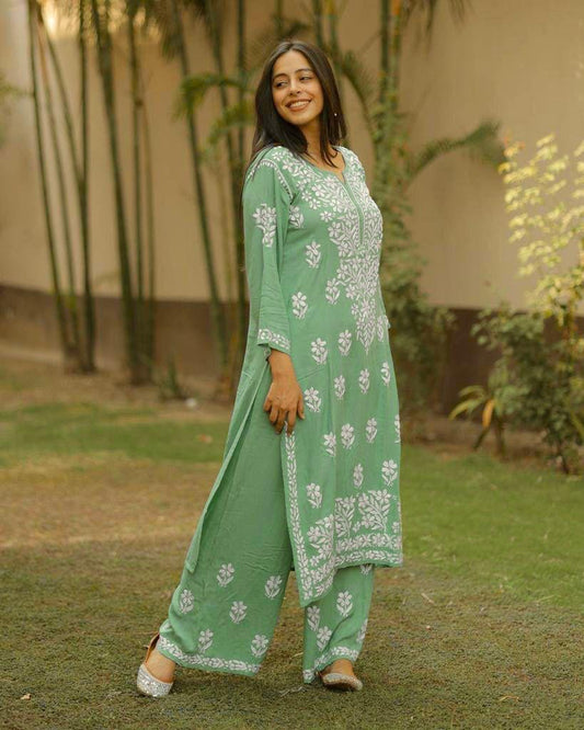 WOMEN'S COORDS SET